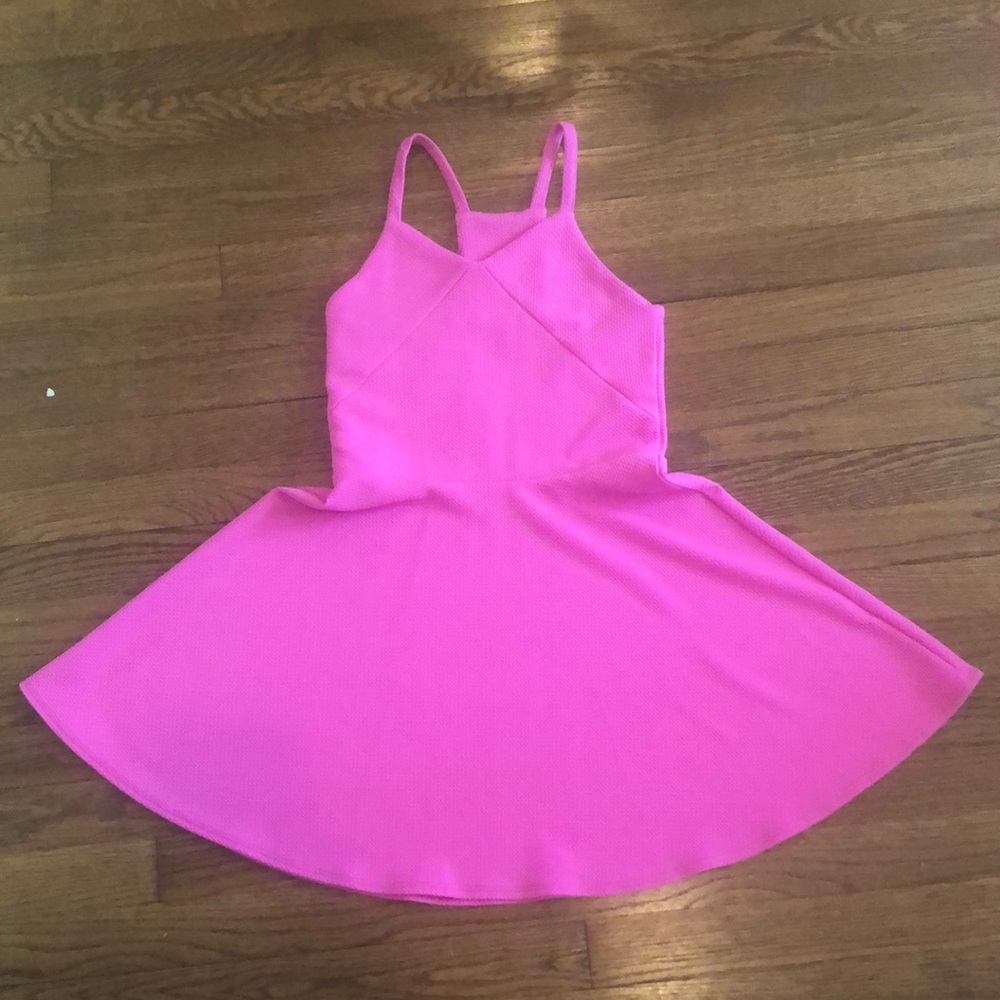 small 1 inch seam loose on the back seam
